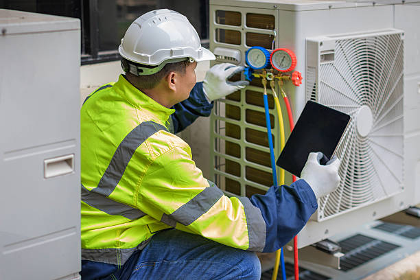 Professional Ac Installation technician working in Red Hill, PA
